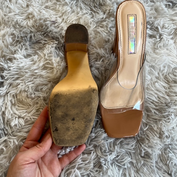 Chunky Heels - Picture 3 of 3